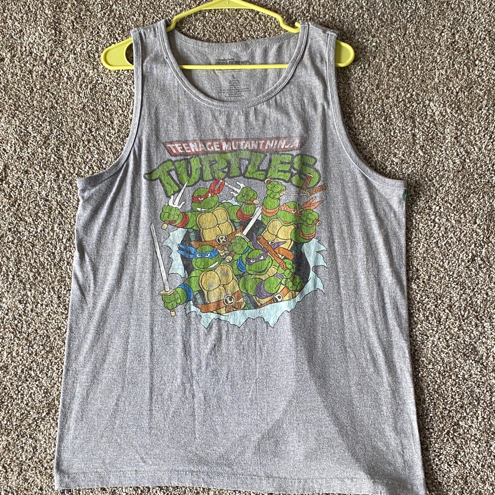 ❤️ 3/$15 Nickelodeon Gray Teenage Mutant Ninja Turtles Graphic Tank E - Picture 2 of 3